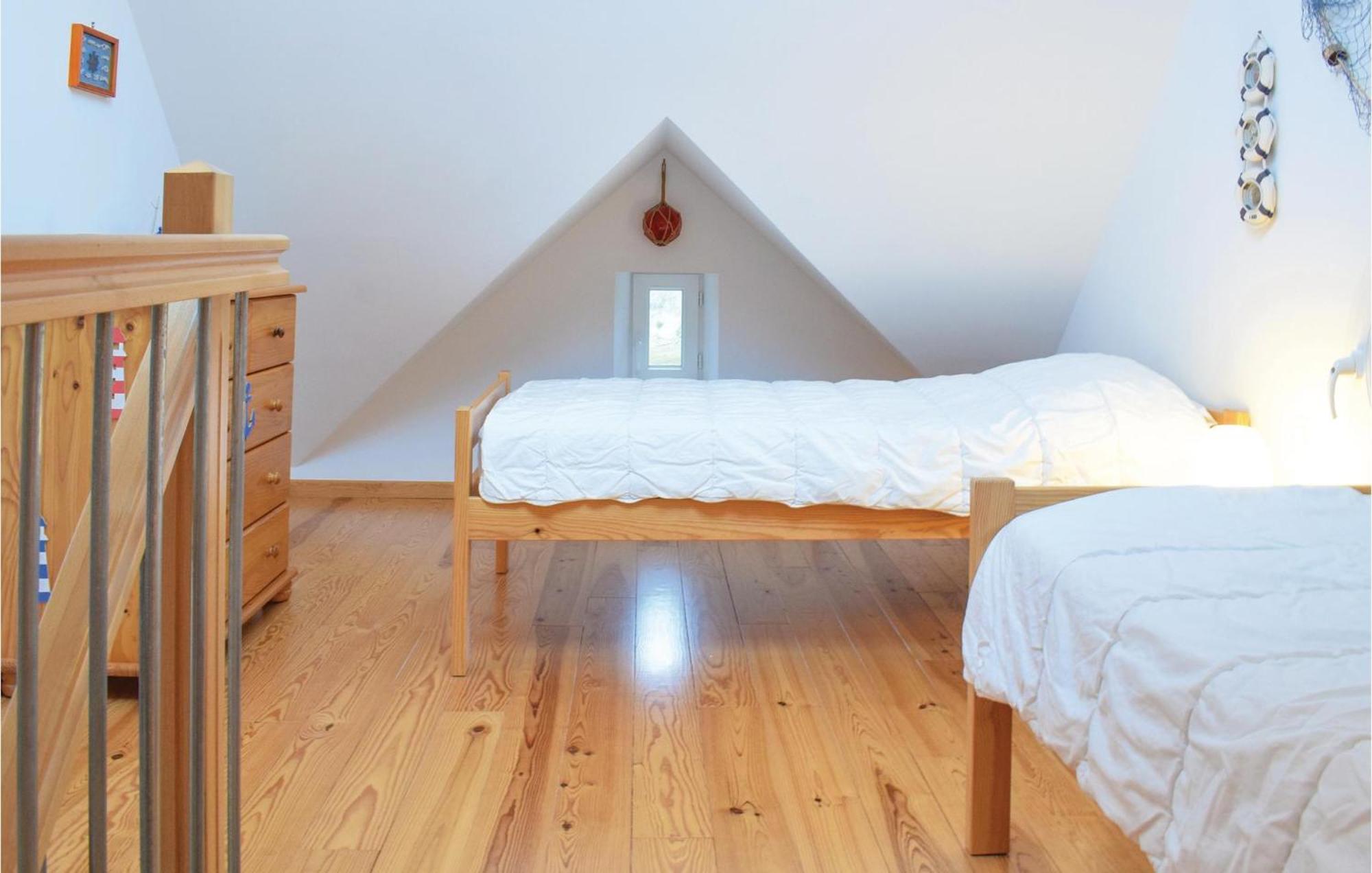 2 Bedroom Amazing Apartment In Ponts Екстериор снимка